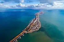 Concrete casting and asphalting of the overpass spans on Tuzla Island