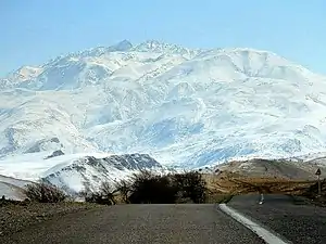 Mount Oshtorankuh Dorud county