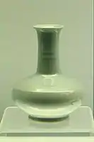 "Ru-type" vase, an imitation in Jingdezhen ware, from several centuries later, Yongzheng Emperor.