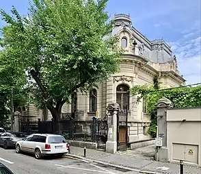 Reconversions - Strada Arthur Verona no. 15, Bucharest. Together with the Dimitrie Sturdza House, they form the Cărturești Verona bookshop, thus being put in value with the change of their initial residential function