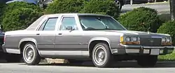 alt=1990 Ford LTD Crown Victoria
4-door sedan