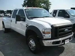 Class 4 2008 Ford F-450 4×4 pick-up truck (GVWR: 14,500 pounds (6.6&nbsp;t))