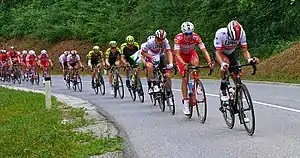 Peloton on Stage 3