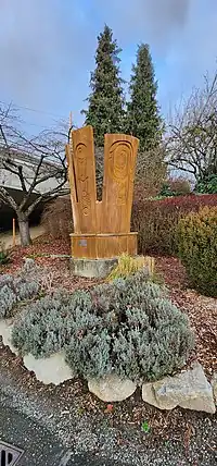 20230101 Red Cedar Sculpture Dudley Carter