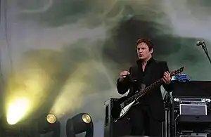Alex Lee performing with Placebo for a televised performance in 2007