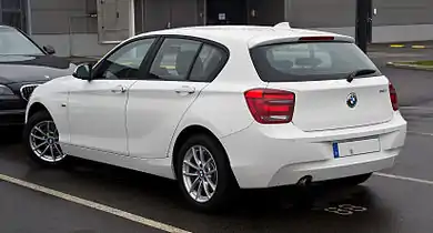 5-door hatchback (F20)