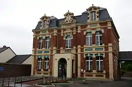 The town hall of Beaumetz-lès-Loges