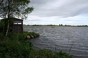 Birdwatchers' hut on Loch Spynie