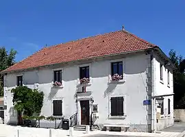 The town hall in Bondeval