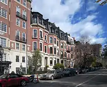 Commonwealth Avenue in 2006