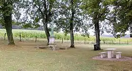 A monument in Bovée