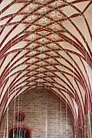 Bremen Cathedral – north aisle, a reticular (net) vault with intersecting ribs.