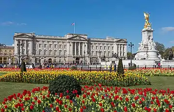 Buckingham Palace. This is the principal façade, the East Front; originally constructed by Edward Blore and completed in 1850, it was redesigned in 1913 by Sir Aston Webb.