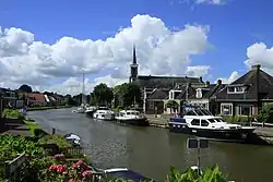 Canal through Burdaard