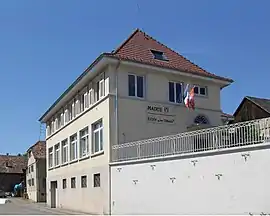 The town hall and school in Buschwiller
