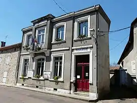 The town hall in Busserolles