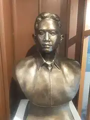 Bust