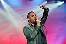 Chris Shinn performing with Live, March 12, 2012 at the Strand-Capitol Performing Arts Center in York, Pennsylvania