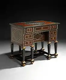 Early Mazarin desk