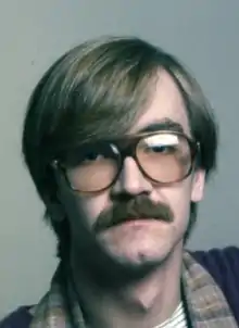 Jáuregui in glasses