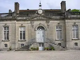 18th-century chateau