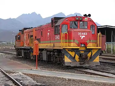 No. 35-483 in Transnet Freight Rail livery, Worcester Depot, Western Cape, 26 March 2013