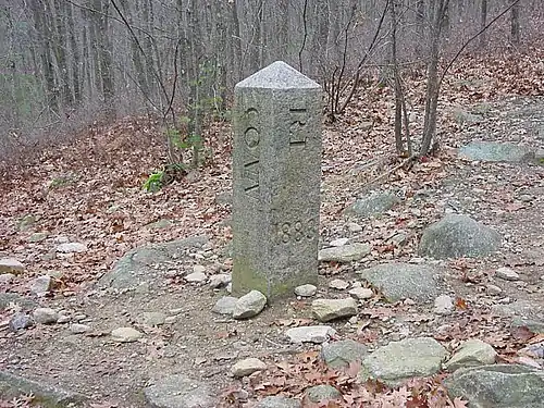 Connecticut–Rhode Island–Massachusetts tripoint marker
