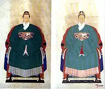 Portrait of noblewomen wearing Chang-ao with mandarin square
