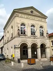 The town hall of Dammartin-en-Goële
