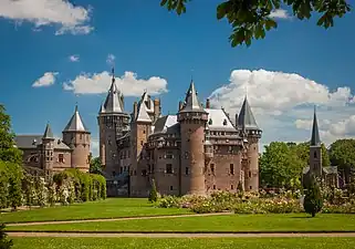 De Haar Castle, Utrecht, The Netherlands: 1892-1907