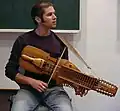 Didier François teaching his special technique at the International Days of the Nyckelharpa at Burg Fürsteneck, 2005.