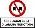 Overtaking for heavy vehicles not allowed