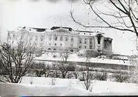 The palace one day after the assault