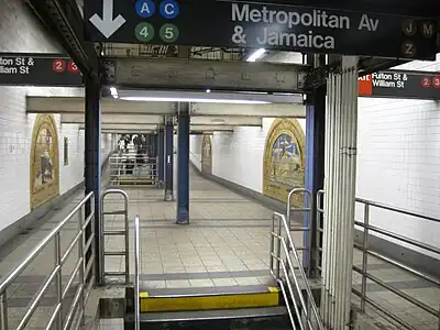 East mezzanine before reconstruction