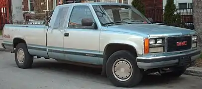 GMC K2500 extended cab