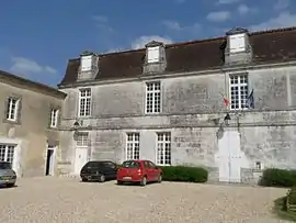 The town hall in Mainxe-Gondeville