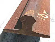 Section of the Translohr guidance rail (during the Clermont-Ferrand installation in 2006)