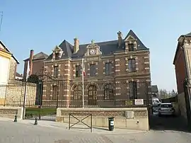 The town hall in Hermes