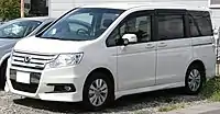 Honda Stepwgn Spada (pre-facelift)