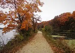 The I&M Canal Trail running between the I&M Canal and Des Plaines River
