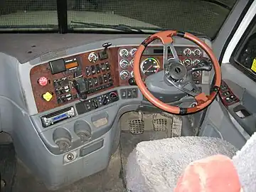 Driver’s area of a Freightliner Century Class CST112 (Australia)
