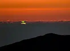 From the high altitude of Cerro Tololo Inter-American Observatory (CTIO) in Chile, two astrophotographers captured the elusive sunset phenomenon known as the green flash.