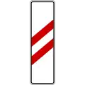 Level crossing countdown marker (placed at two-thirds of the distance from the crossing, usually 100&nbsp;m)