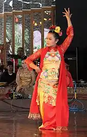 The Sundanese Jaipongan dance performance accompanied by Gamelan Ensemble in West Java Pavilion, Taman Mini Indonesia Indah, Jakarta.