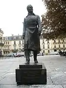 Statue of Jacques Chaban Delmas, Bordeaux