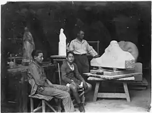 Jean Vigoureux, Fernand Fonssagrives, and Pierre Vigoureux in Pierre’s sculpture workshop, c. 1920.