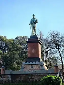 Monument to Joaquín Suárez