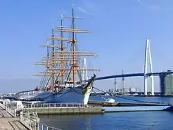 Kaioumaru Park and Shinminato Bridge