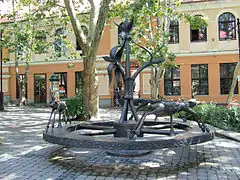 A statue in the city centre