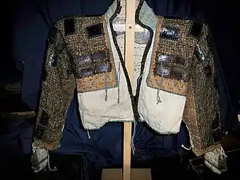 Antique Japanese (samurai) Edo period karuta sashinuki style kote. Kote made in one piece in the form of a short Jacket.